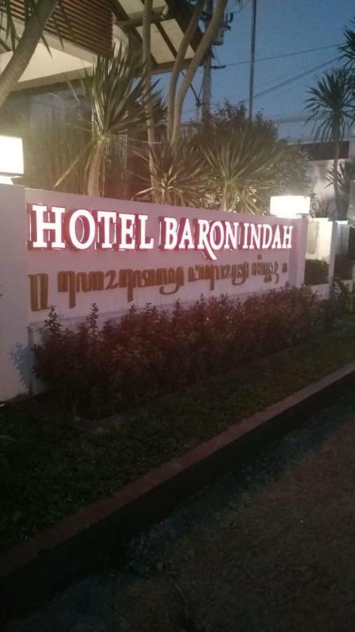 Hotel Baron Indah Solo Exteriör bild